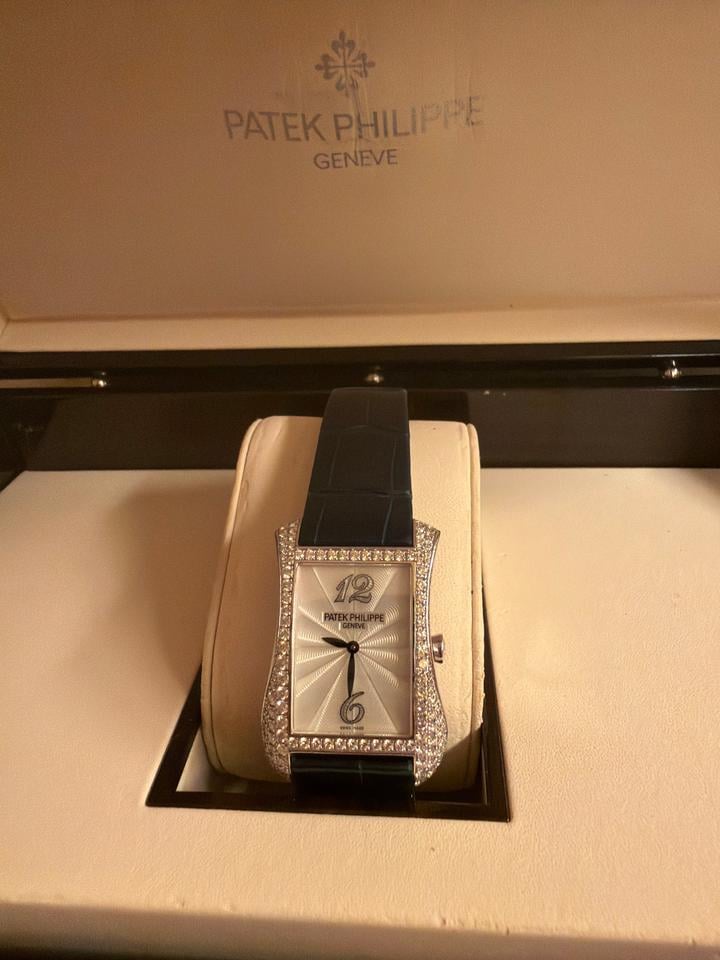 Patek Philippe Gondolo 4972G-001 White Gold Mother of Pearl 2016