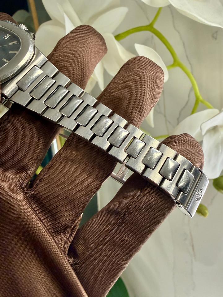 Patek Philippe Nautilus 3800 2006 Blue Dial