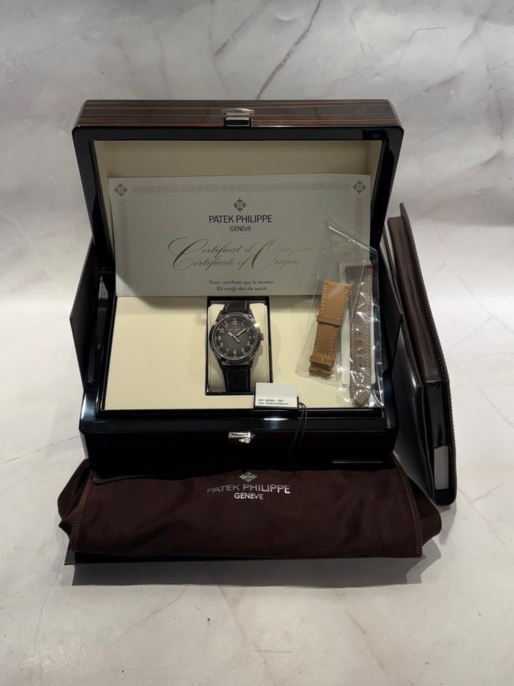 Patek Philippe Calatrava 5226G-001 White Gold 2026