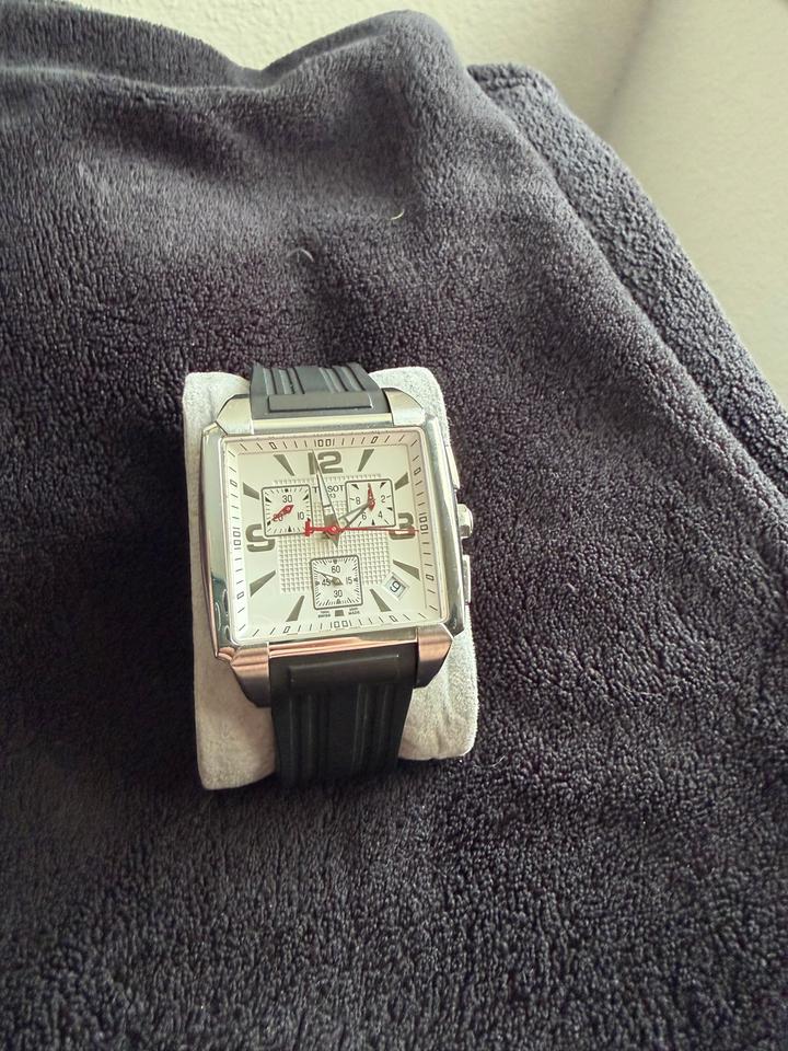 Tissot Quadrato Chronograph