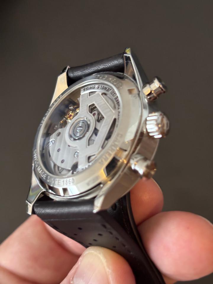 TAG Heuer Carrera Chronograph CBS2210.FC6534 Glassbox